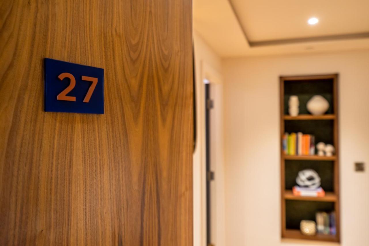 Twenty Seven Hq * York